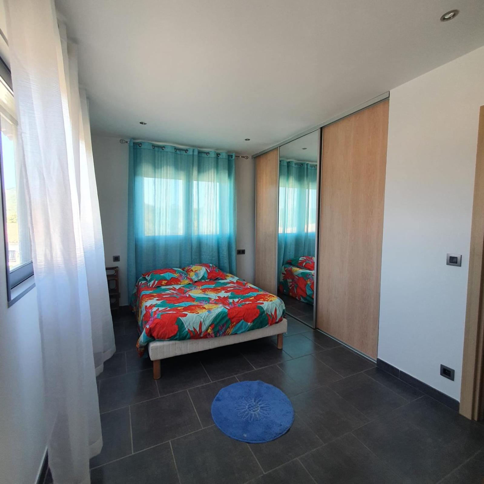 Chez J, Appartement A L'Etage, T3 Леччи Екстериор снимка